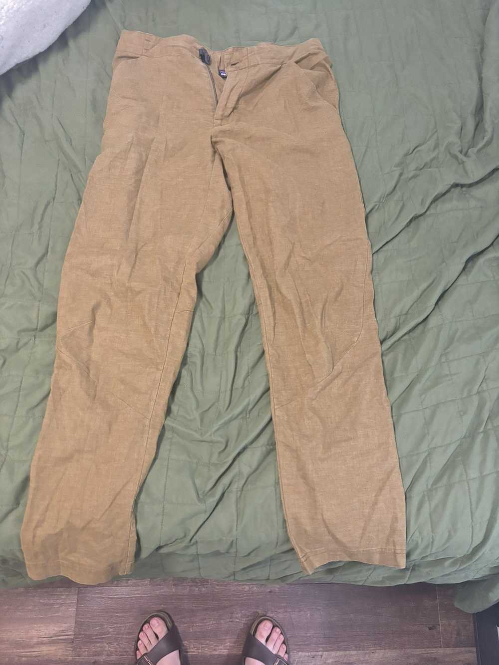 Patagonia Patagonia Khaki pants - image 3