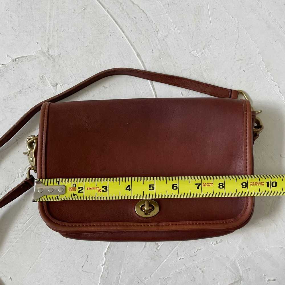 Vintage Coach Penny British Tan Pocket Turnlock - image 9