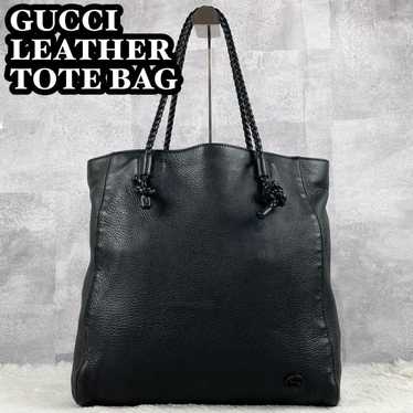 A4 size, excellent condition Gucci leather tote ba