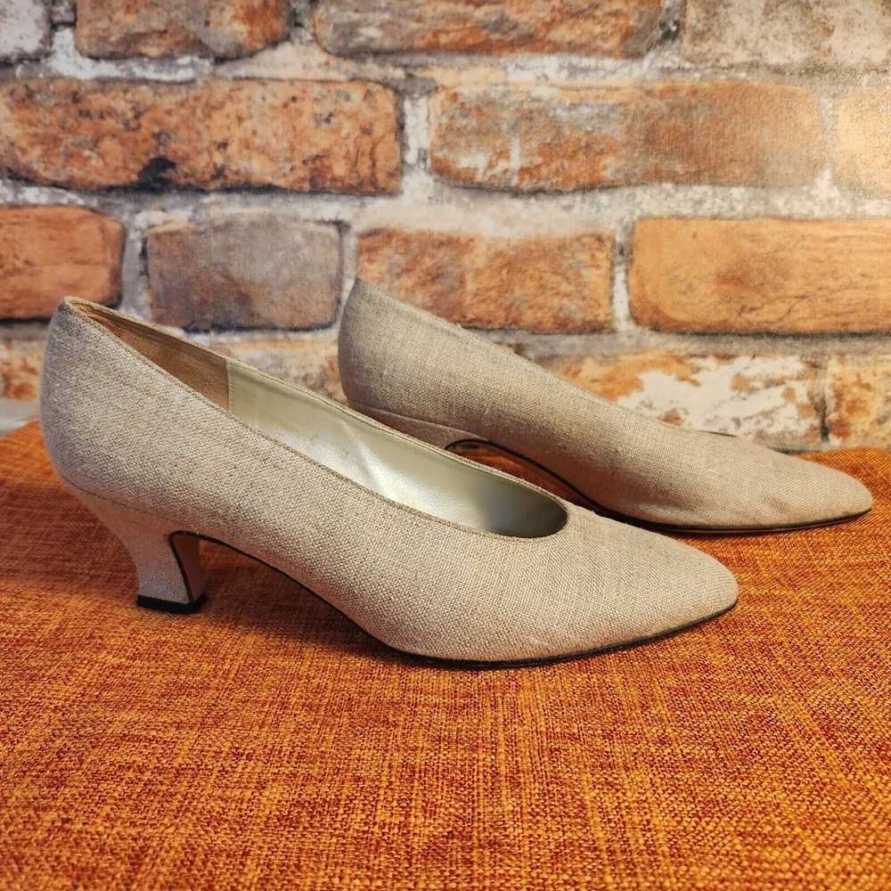 Lis Claiborne Woman Linen Shoes Size 6M Heel Pump… - image 2