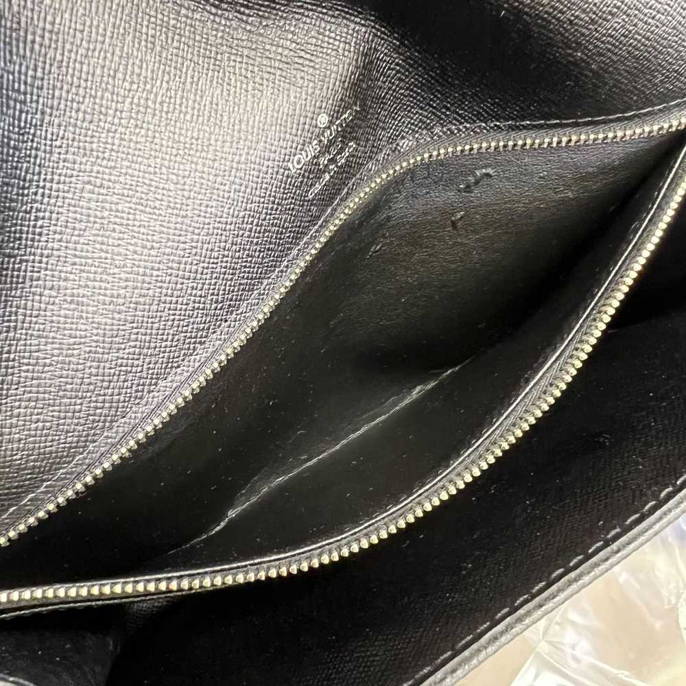 Louis Vuitton Selenga Black Leather Clutch Bag (P… - image 9