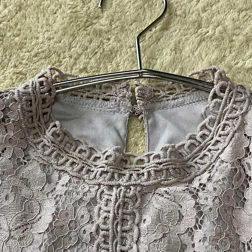 Grail French sleeve blouse M dusty pink Lace fril… - image 3