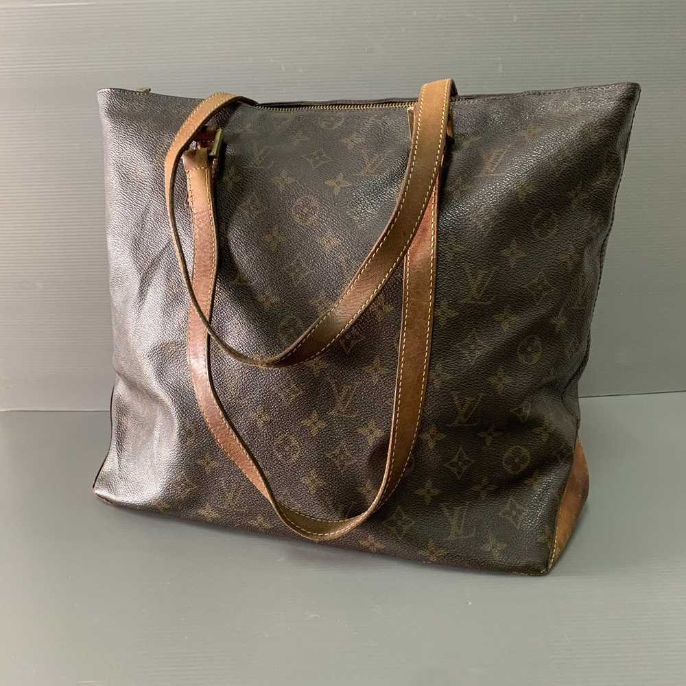 Louis Vuitton ‼️💥FAST SALE💥‼️Authentic Louis Vu… - image 3