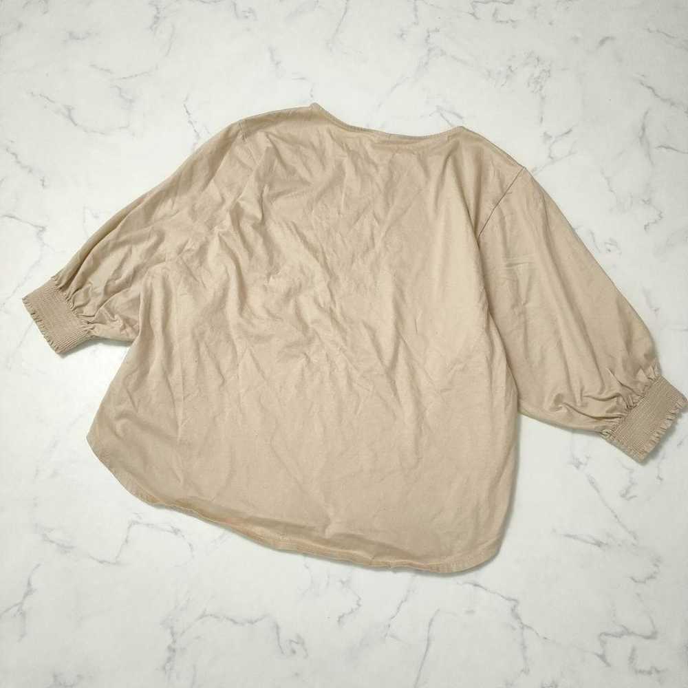 Excellent condition UNIQLO T-shirt with 7/8 sleev… - image 6