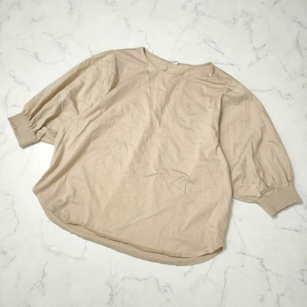 Excellent condition UNIQLO T-shirt with 7/8 sleev… - image 8