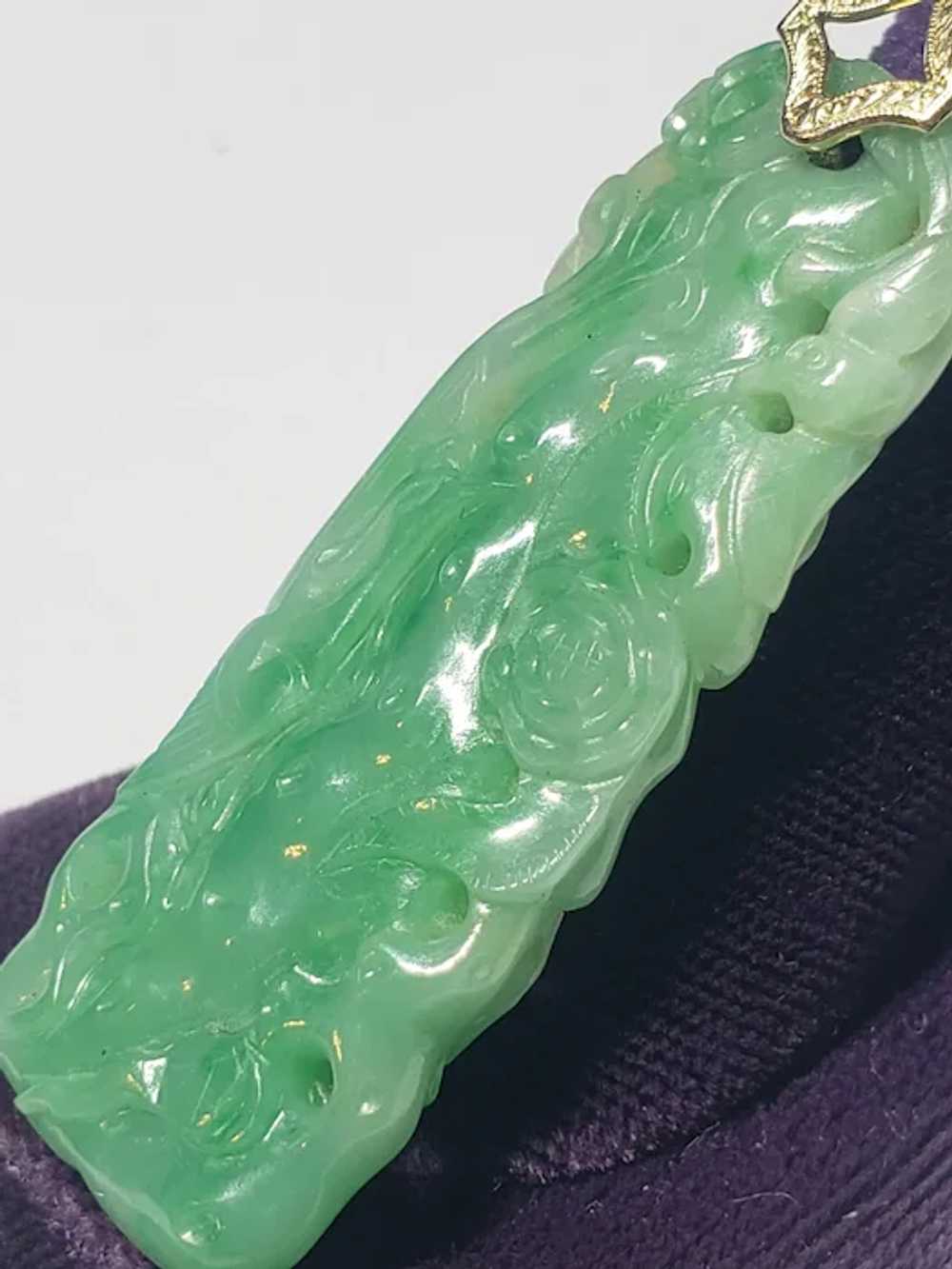 Vintage 14K Gold Carved Lovely Jadeite Jade Penda… - image 11