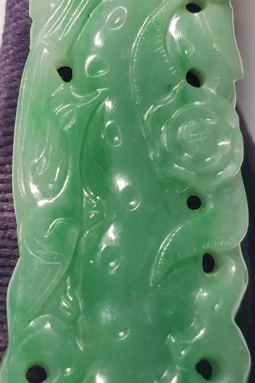Vintage 14K Gold Carved Lovely Jadeite Jade Penda… - image 5