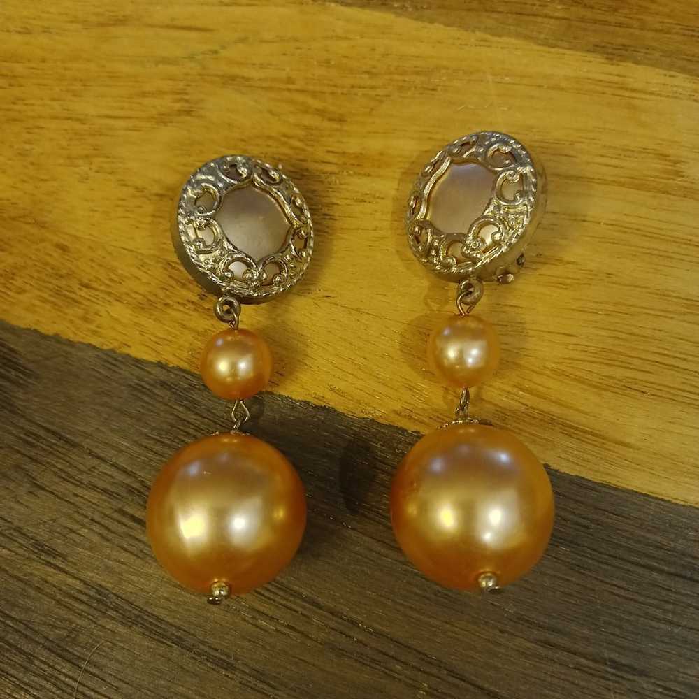 2 pair vintage clip on Earrings - image 4