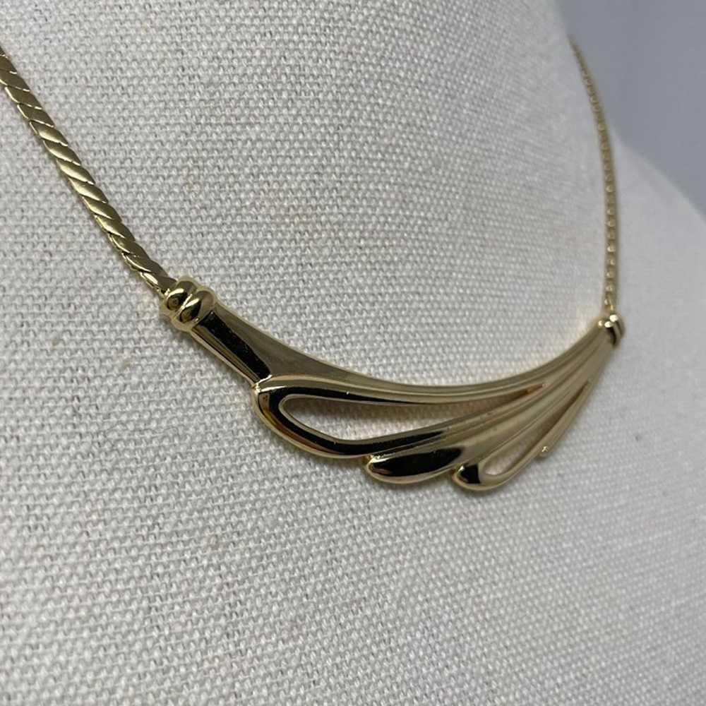 Trifari Vintage Gold Tone Abstract Necklace Women… - image 4