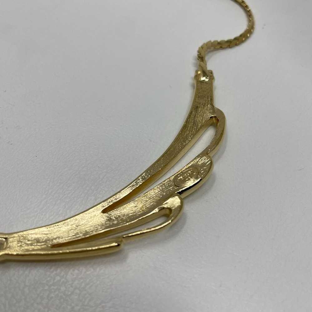 Trifari Vintage Gold Tone Abstract Necklace Women… - image 9