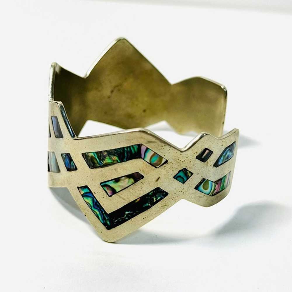 Vintage Large Abalone Shell Alpaca Silver Cuff Br… - image 4