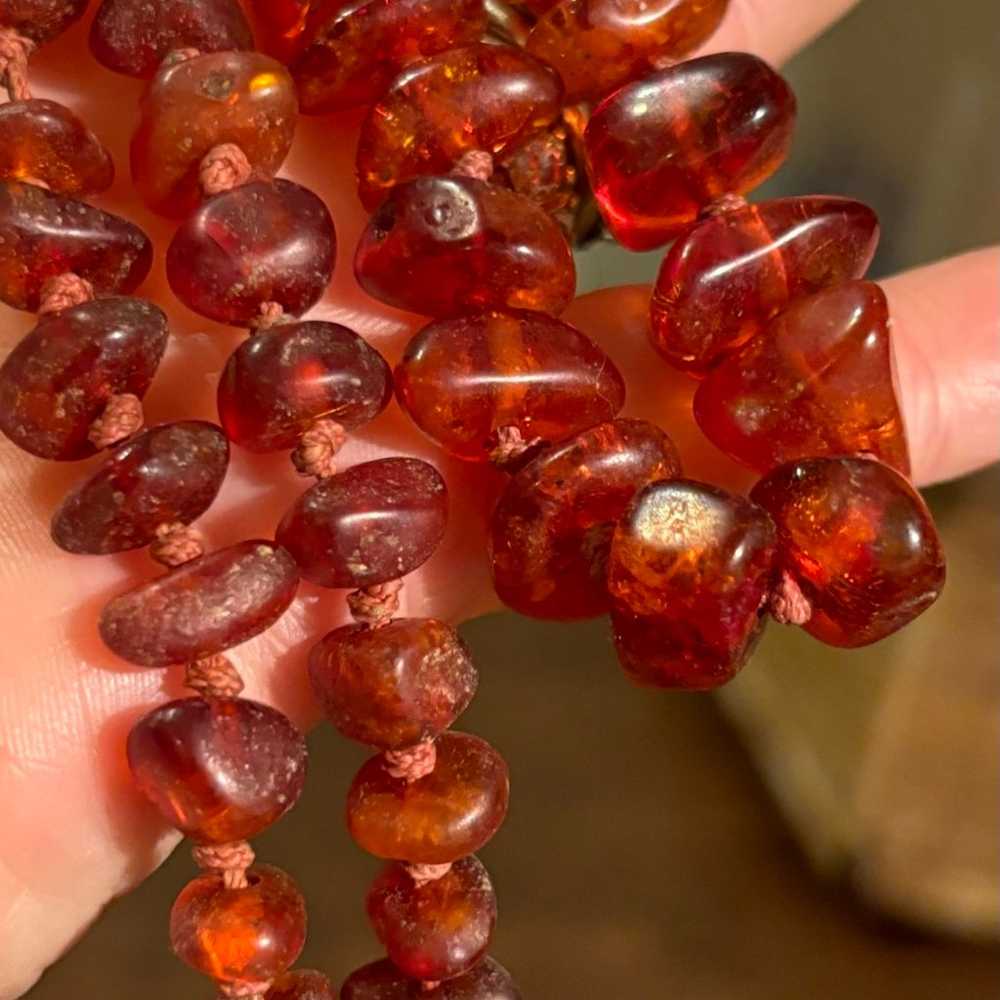 Beautiful vintage natural amber necklace - image 2