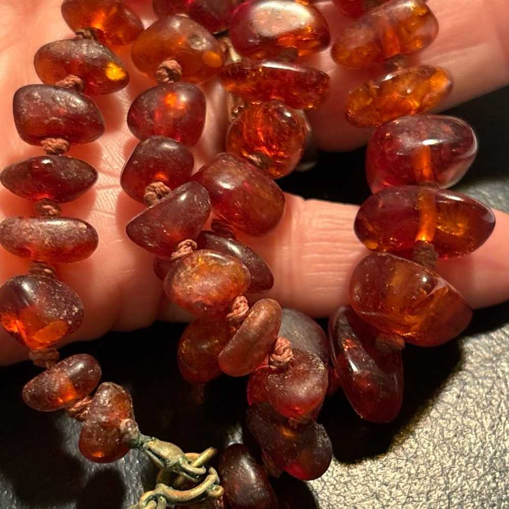 Beautiful vintage natural amber necklace - image 4