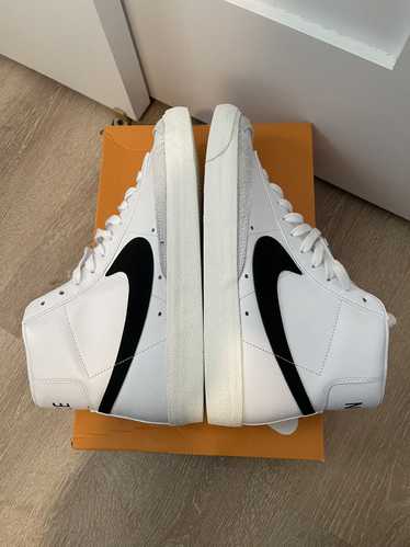 Nike Nike Blazer Mid ‘77 Size 10