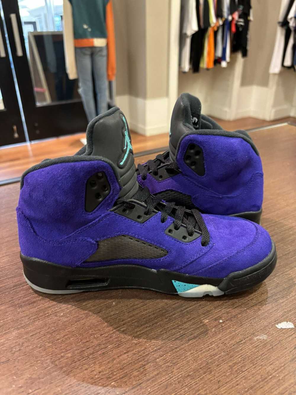 Jordan Brand Jordan 5 Retro ‘Alternate Grape’ - image 3