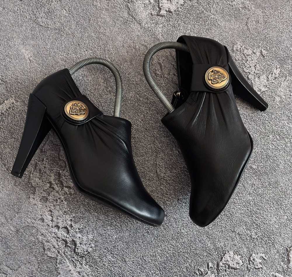 Gucci Vintage Gucci Black Leather Heeled Booties … - image 2