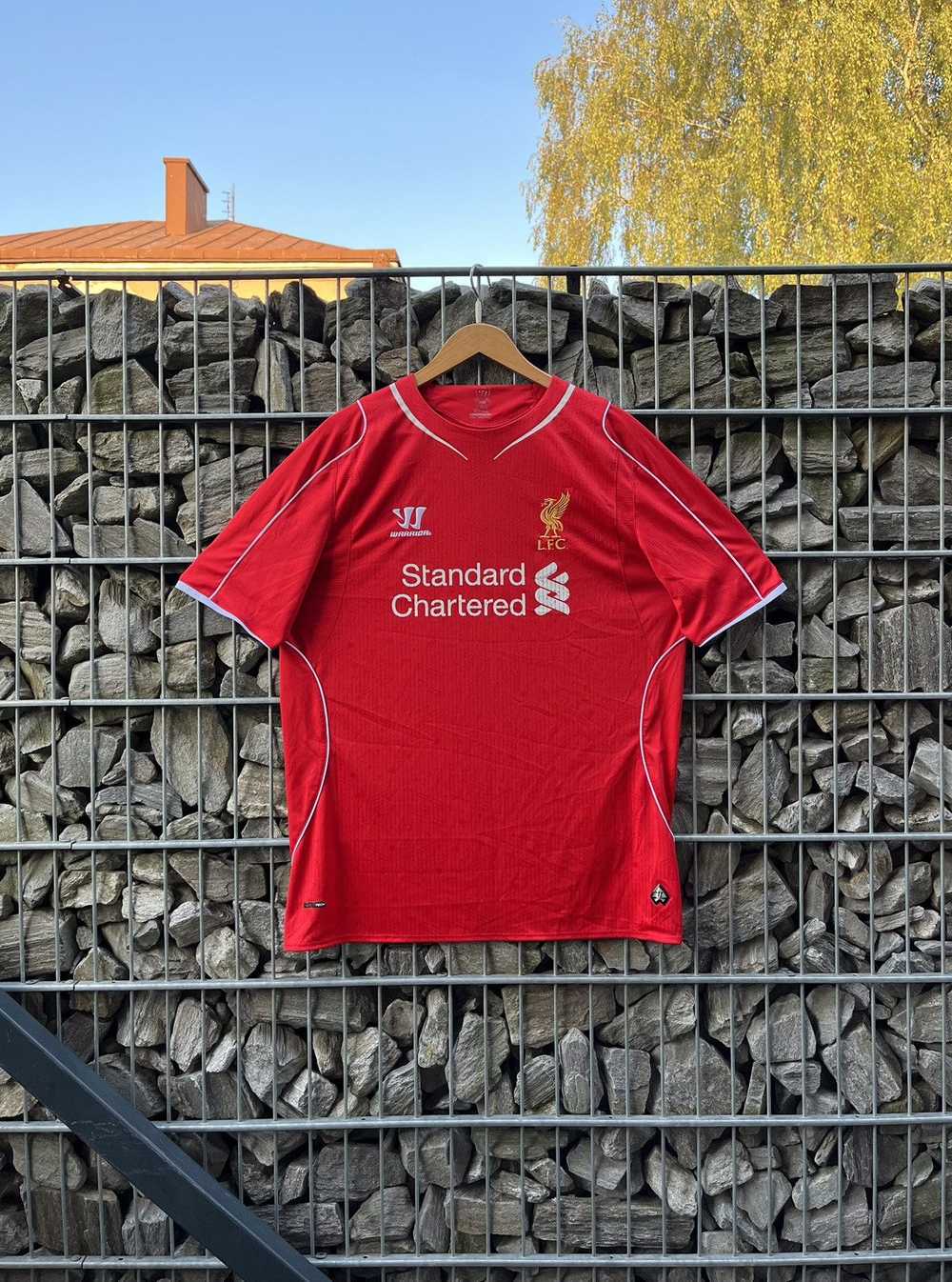 Liverpool × Soccer Jersey × Vintage Liverpool 201… - image 1