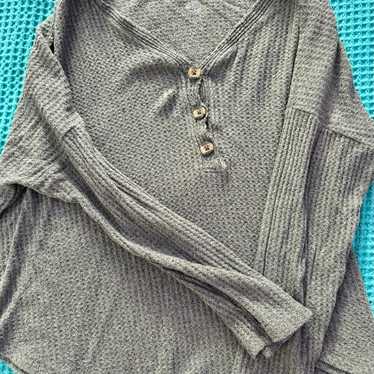 American eagle oversized sweater - image 1