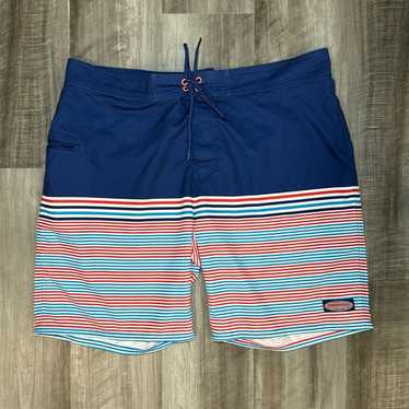 Vineyard Vines Vineyard Vines Board Shorts - 38 - image 1