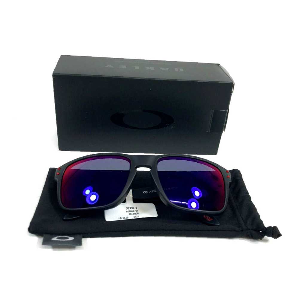 Oakley Matte Black Holbrook OO9102 Sunglasses Fea… - image 2