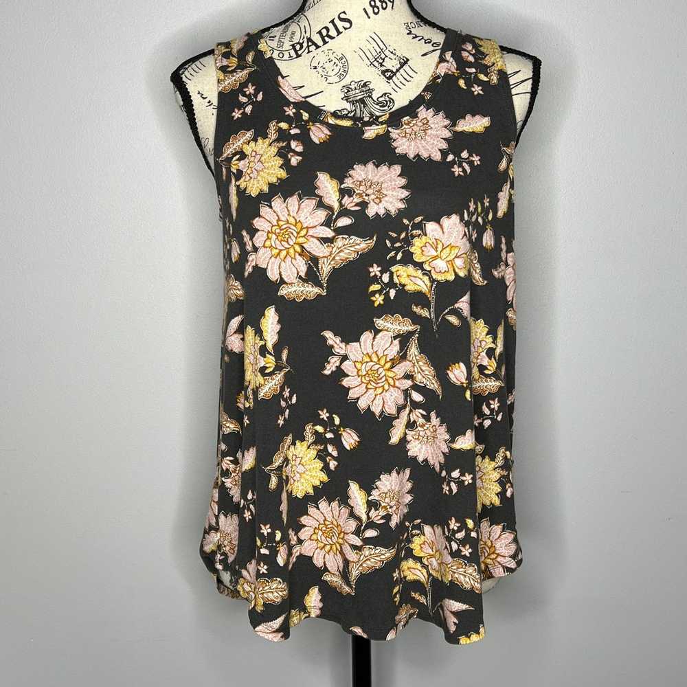 Old Navy Luxe SMALL Floral Round Neck Super Soft … - image 10