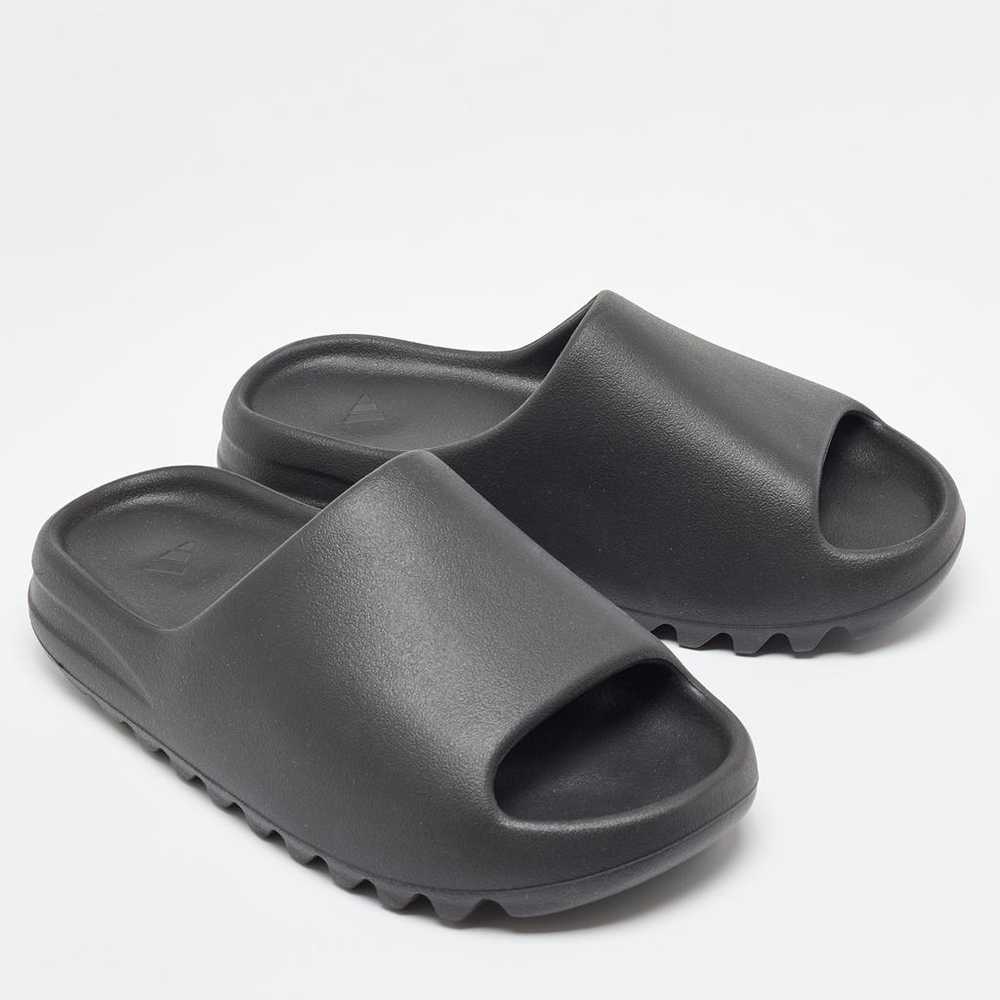 Yeezy x Adidas Flats - image 3