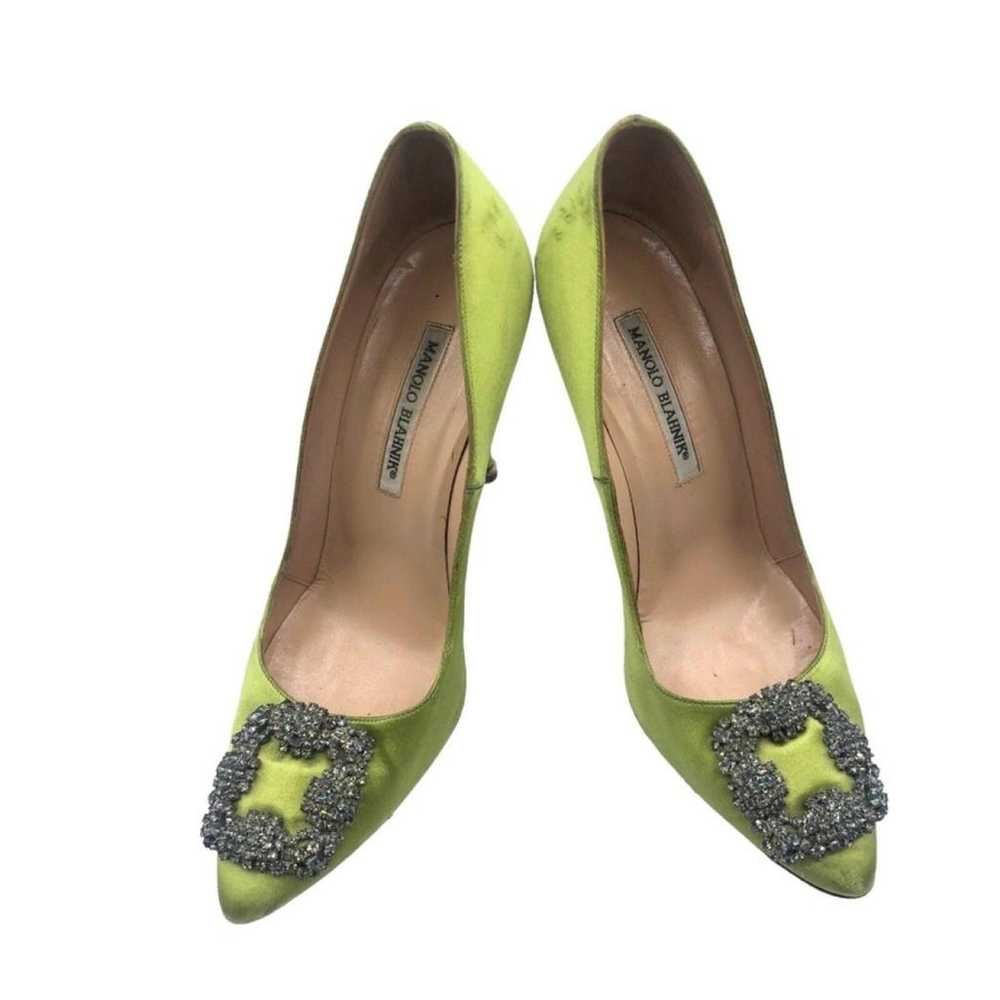 Manolo Blahnik Hangisi cloth heels - image 2