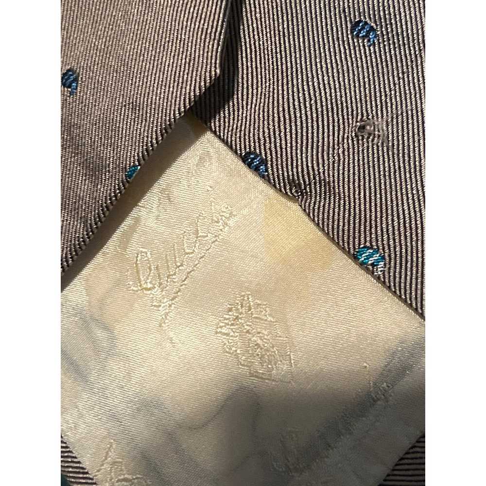 Gucci Vintage Tan and Blue Silk Tie - image 6