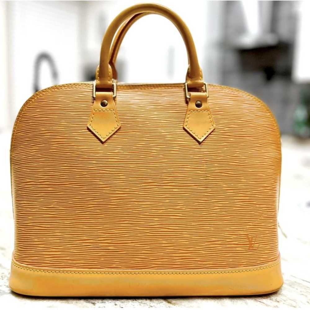 Louis Vuitton Alma leather handbag - image 3