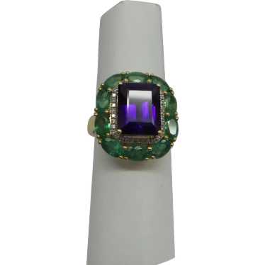 Gorgeous Solid 18kt Fine Emeralds, Amethyst and Di