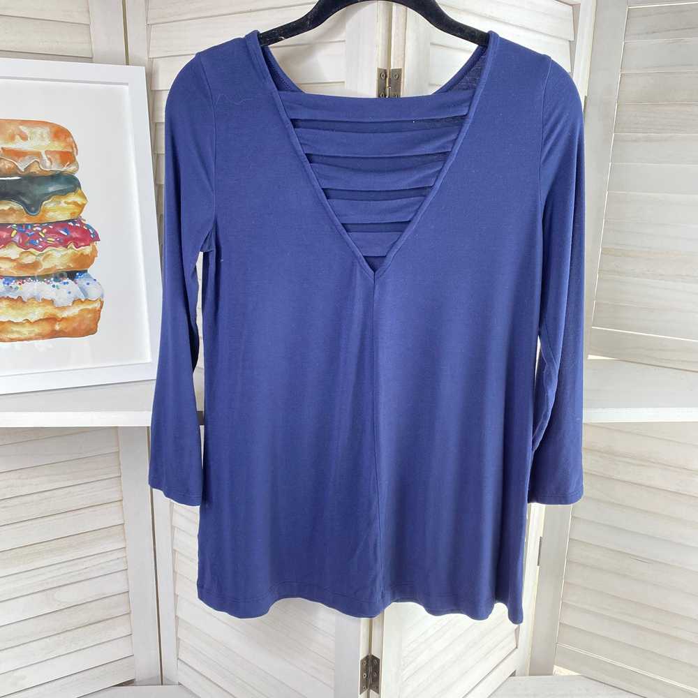 Lilly Pulitzer blue top with cut out back size XS - image 5