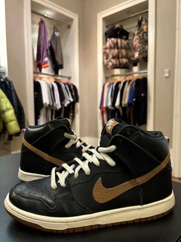 Nike Nike SB Dunk High Guiness - image 1