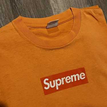 Orange supreme box logo tee outlets medium