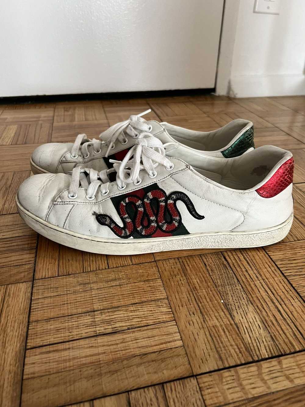 Gucci Gucci Ace Snake Sneakers Size 11 - image 2