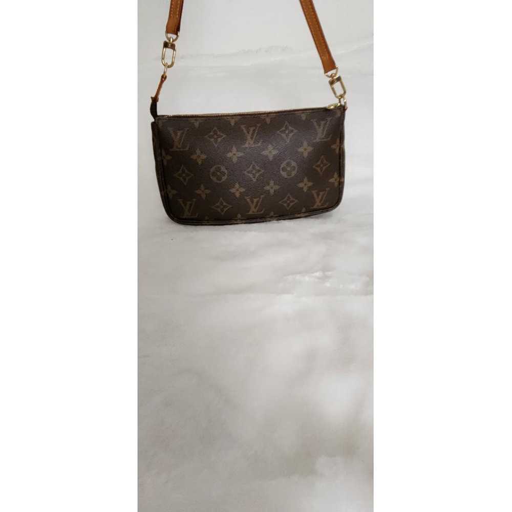 Louis Vuitton Pochette Accessoire leather handbag - image 7