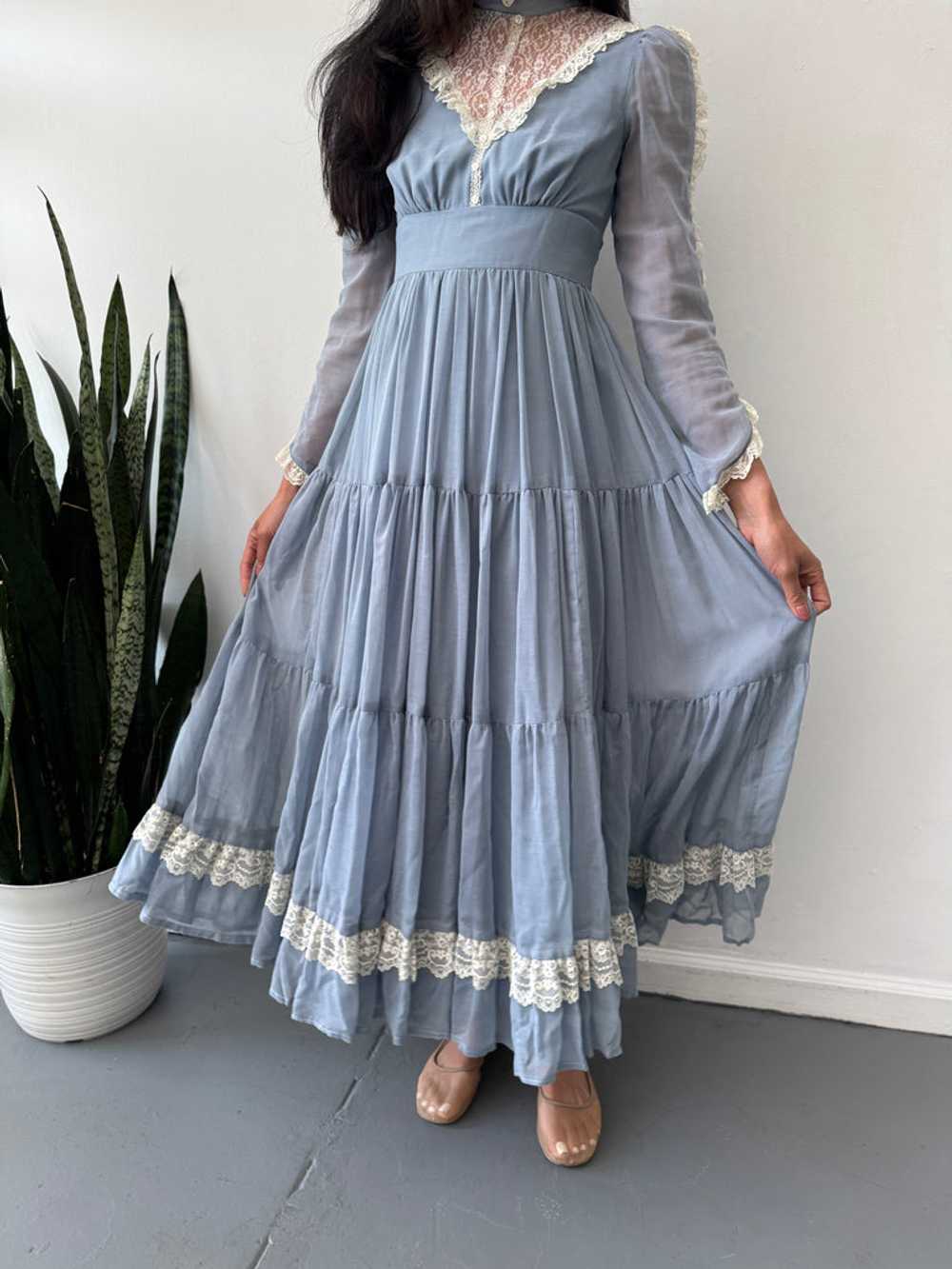 Vintage Gunne sax Dress - image 12