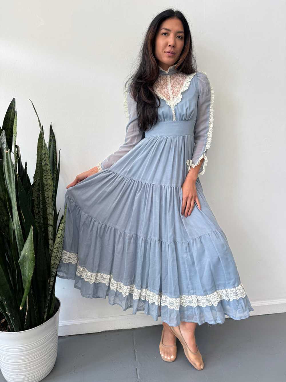 Vintage Gunne sax Dress - image 4