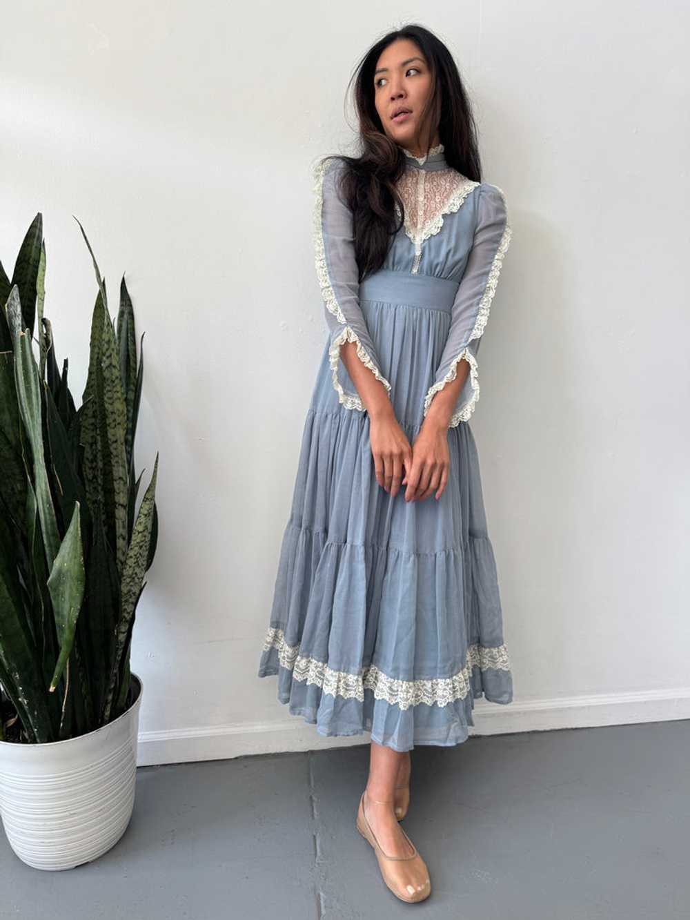 Vintage Gunne sax Dress - image 7