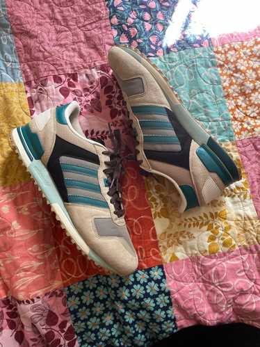 Adidas Originals Hemp Emerald ZX 700 (13) | Used,…