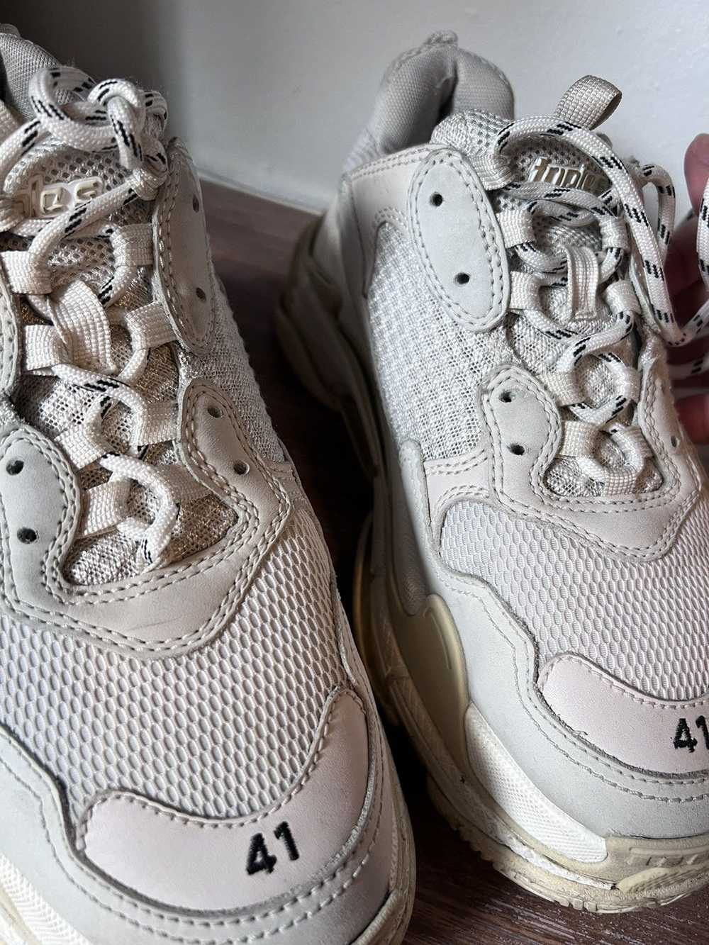 Balenciaga Balenciaga Triple S white v1 ( rare co… - image 7