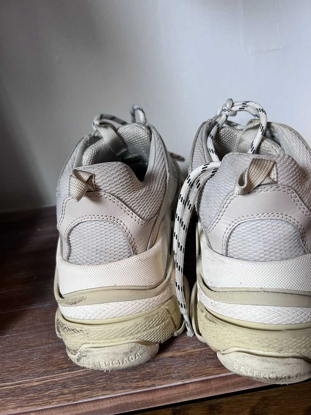 Balenciaga Balenciaga Triple S white v1 ( rare co… - image 8