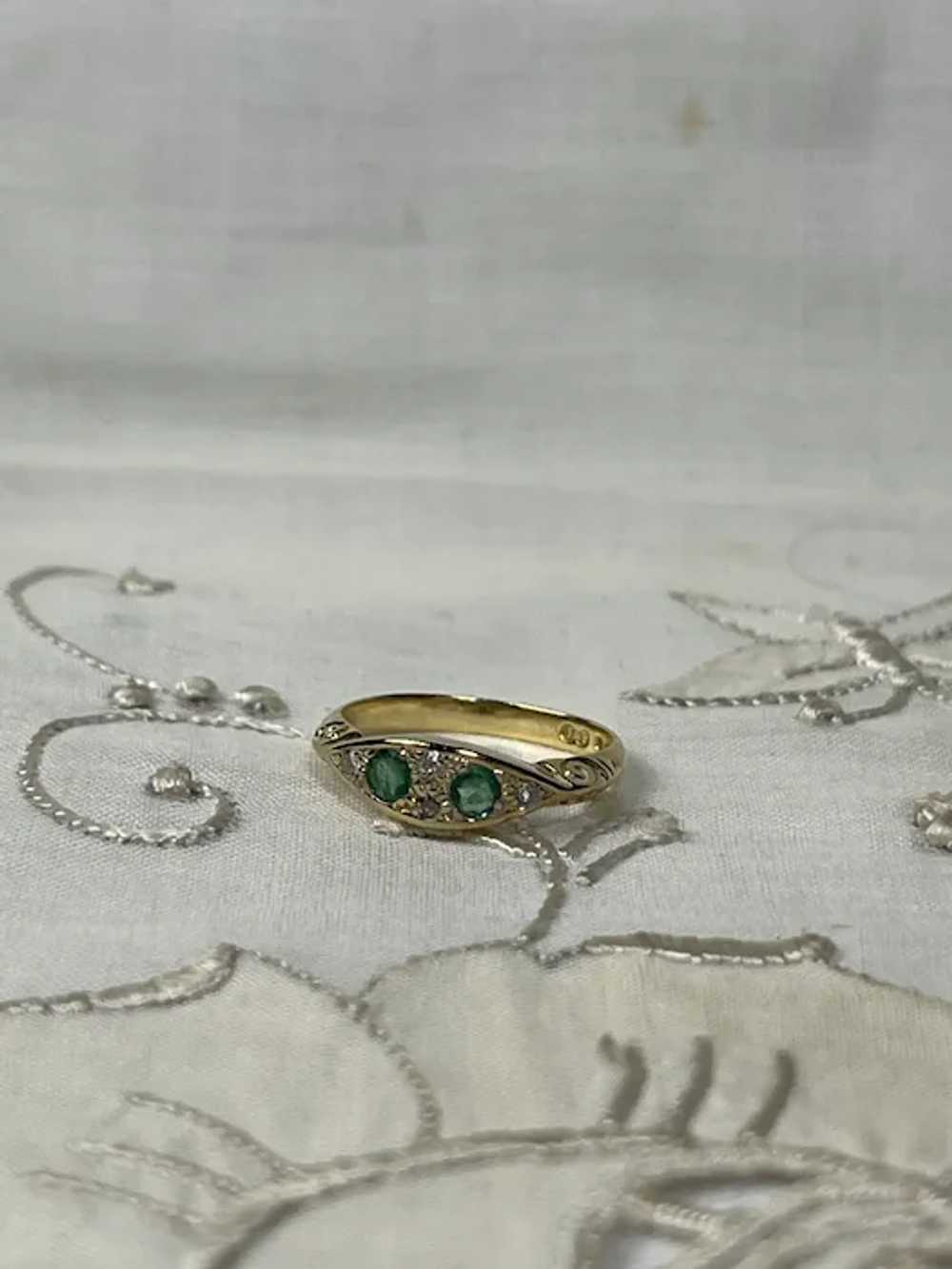 Vintage Emerald & Diamond 18 KT Gold Dress Ring - image 3