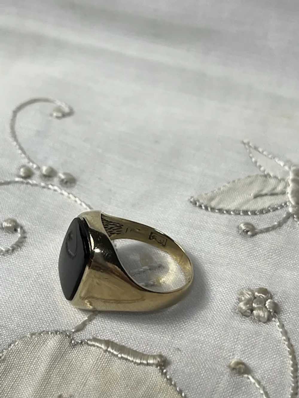 Vintage Onyx & 9 KT Gold Signet Ring - image 2