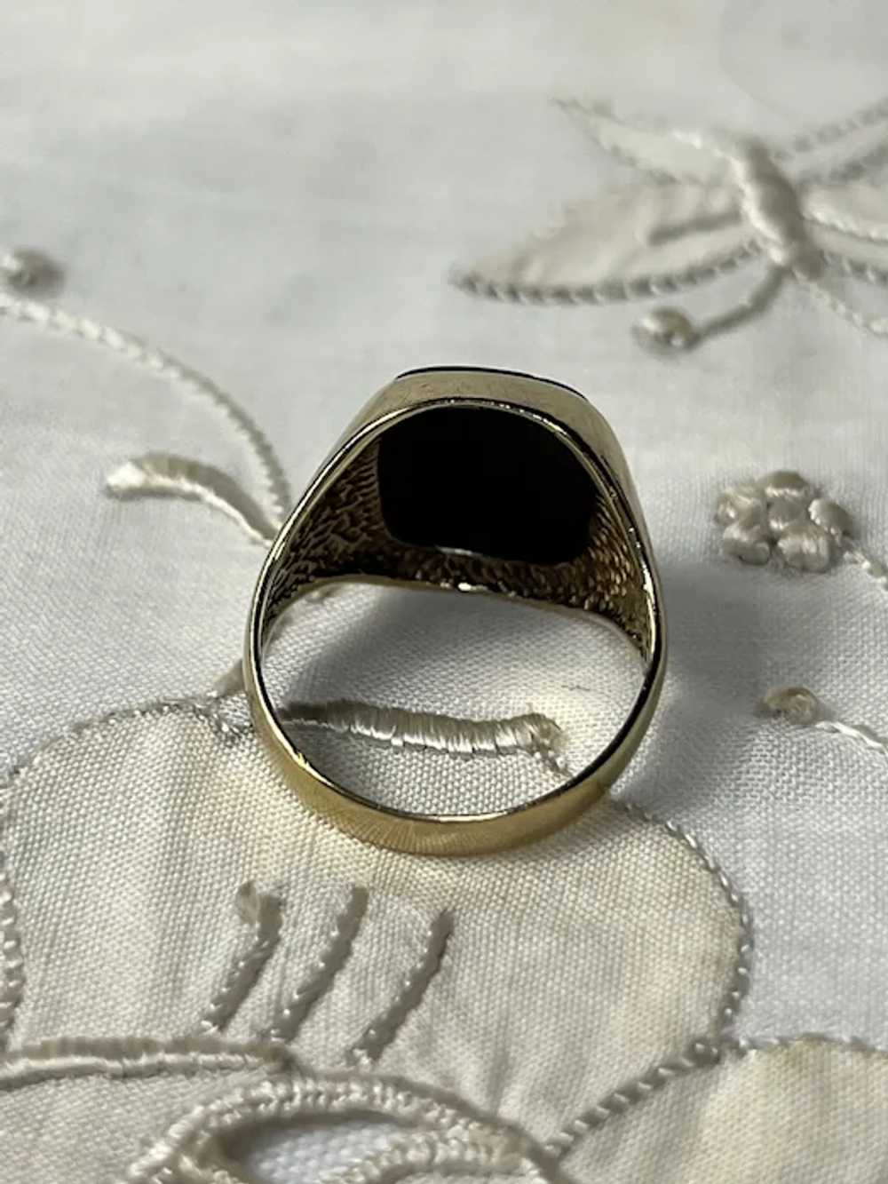 Vintage Onyx & 9 KT Gold Signet Ring - image 3