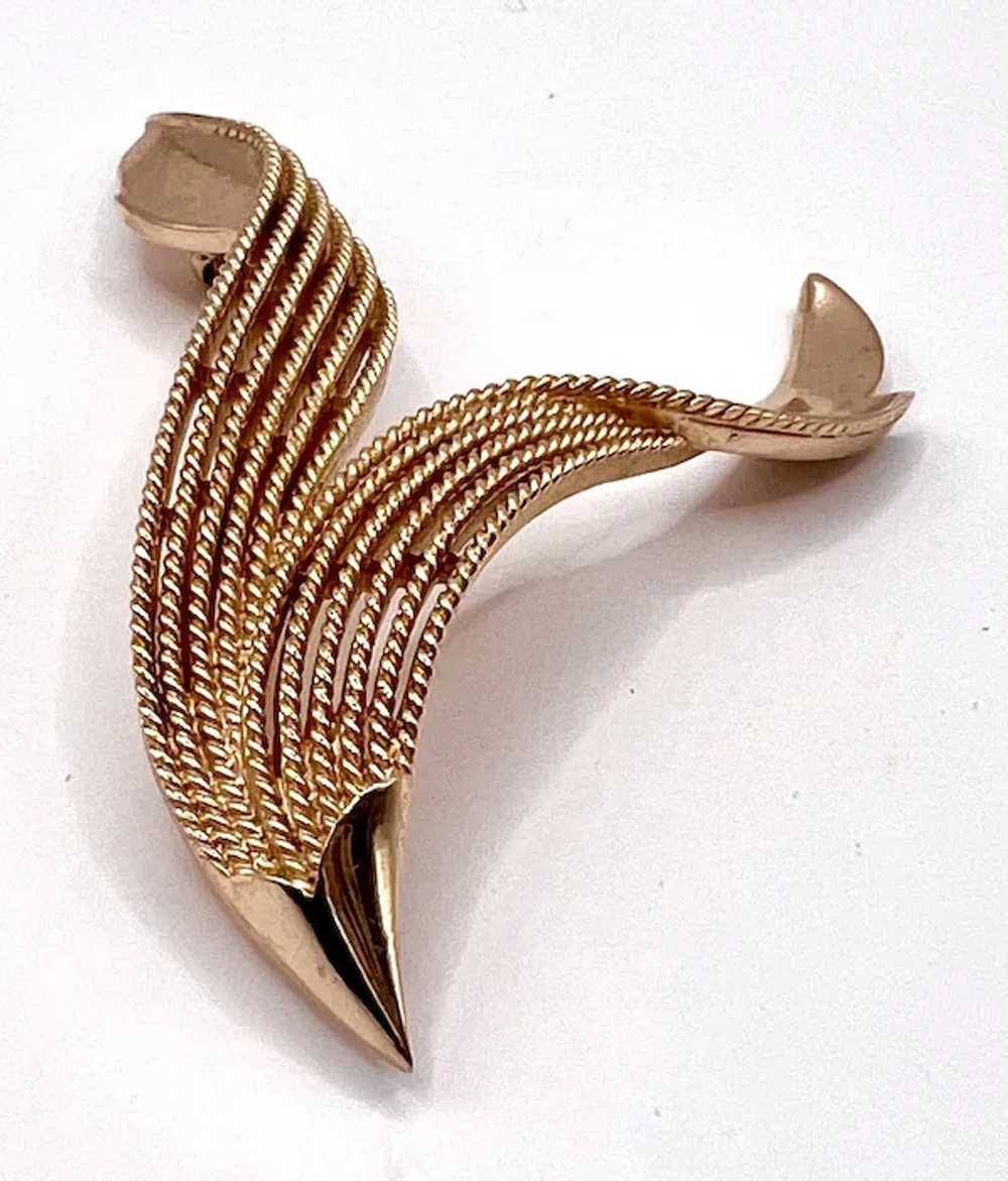 Vintage Crown Trifari Gold Toned Leaf Brooch Pin - image 6