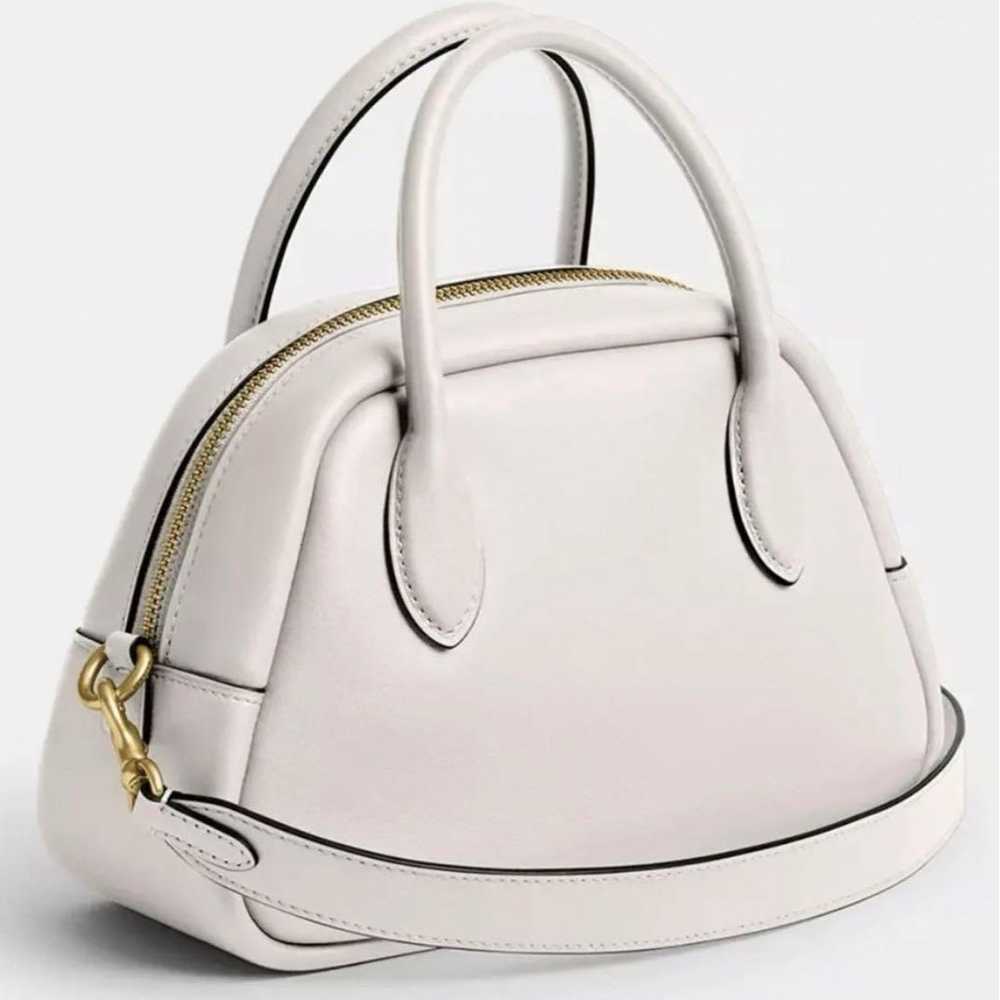 【COACH】Barrow Bowling Bag - image 4