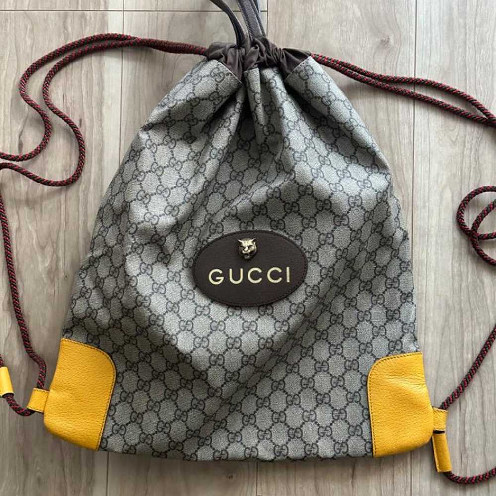 GUCCI GG Supreme x Leather Drawstring Backpack - image 3