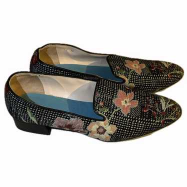 Valentina Rangoni Embroidered Floral Loafers ✨