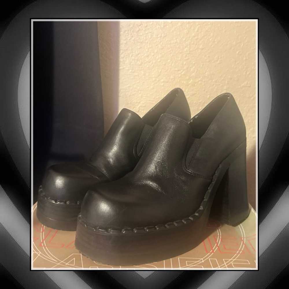 Vintage 90s Y2K Chunky Platforms - image 2