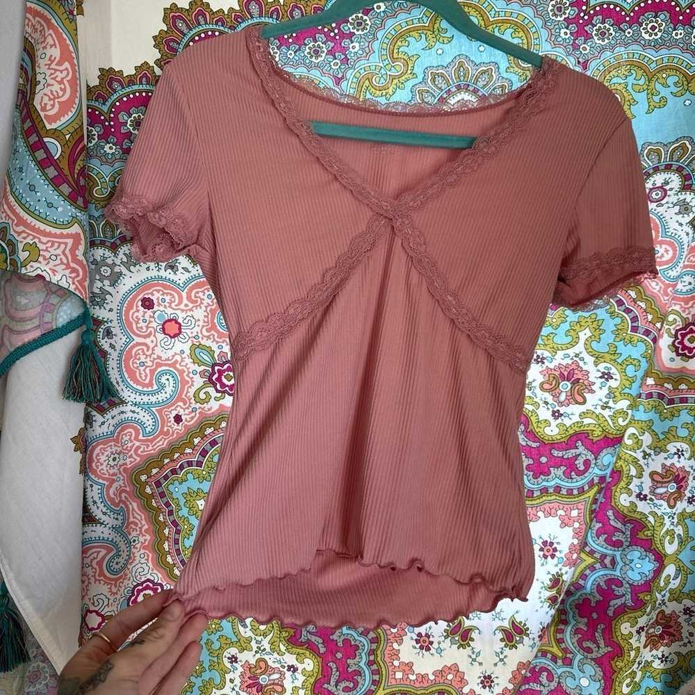 Beautiful Vintage Looking Pink Scrunched Lace Top! - image 1